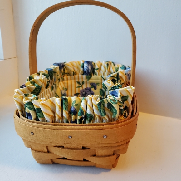 Longaberger Small Handle Basket with yellow and blue floral liner 1996 - Picture 5 of 12